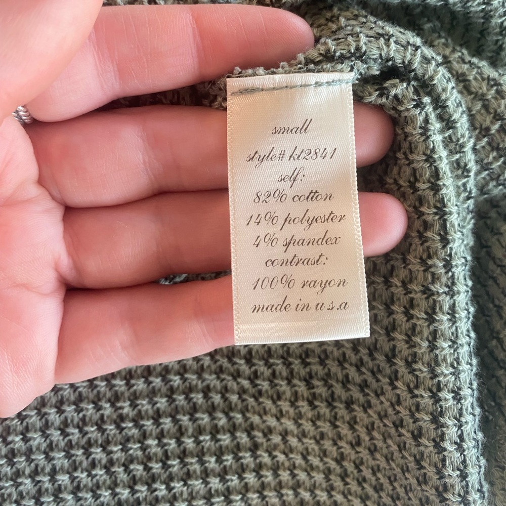 Blue Rain Francesca’s size small sea foam green boho knit comfy cardigan - Picture 14 of 16